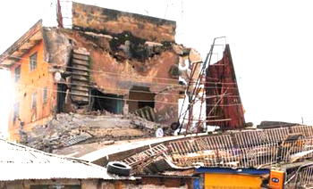 101-yr-old  3-storey building collapses in Kaduna
