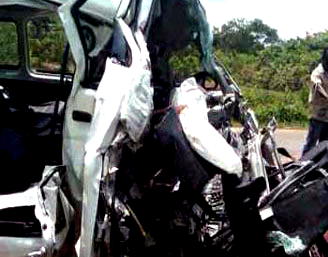 Xmas: Bus crash kills at least 24