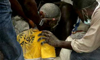 Three dead, dozens feared trapped in Mumbai building collapse