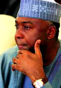 FG orders IG to hand over Saraki money laundering case file