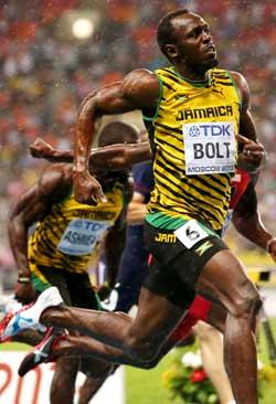 Bolt set for Man U debut