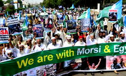 6 dead in clashes between Morsi loyalists, security