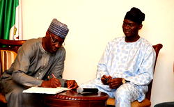 Gov Ahmed vows to sanitize Kwara LG system