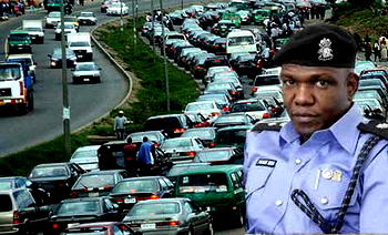 Lagos Police, Mile 2 and my  Nokia PureView 808