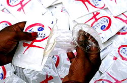 Everybody condom condom!