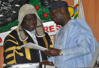 Fashola presents N489.7bn 2014 budget