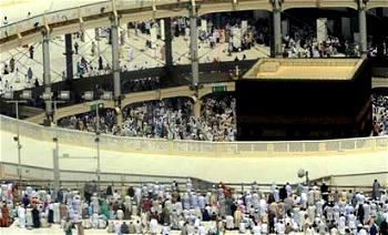 Bombers target Saudi Grand Mosque