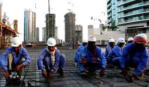Dubai: Less work for locals, more work for migrants
