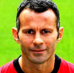 Ryan Giggs to leave Manchester United as Mourinho takes over