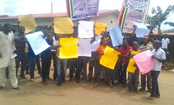 Residents take on Fashola, legislators over decayed infrastructure