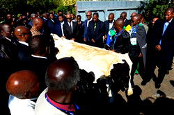 Final rites at ongoing Mandela’s burial