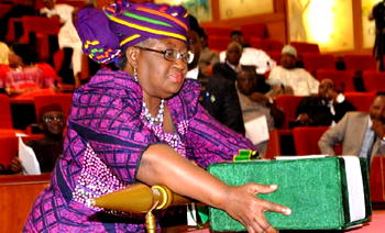 Economy in 2014:Apprehension over 2015 elections, crude oil price stifles optimism