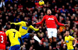 Premier League:  Newcastle stun Man United 1-0
