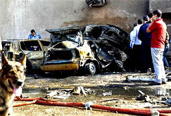 Bomb near Egypt intel building wounds four soldiers