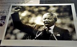 World leaders, 80,000 people for Mandela’s funeral