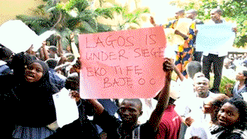 Fashola reverses LASU fee to N25,000