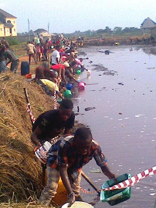 Ijegun, Lagos: Scooping fuel, is it poverty or greed?