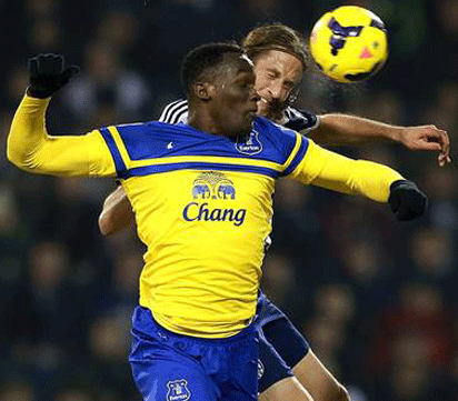 Lukaku inspires Everton late show