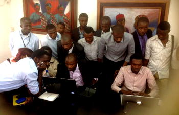 EDITORS LAB: Practitioners advocate  social media coverage of 2015 elections