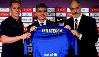 Germany ‘keeper Ter Stegen completes Barca move