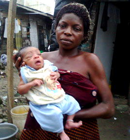 INCREDIBLE: Woman gives birth after 14 years pregnancy!