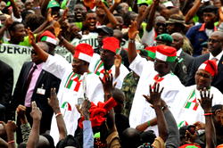 Insurgency: 500 Plateau youths stage support for Jonathan, military