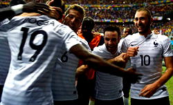 France vow no let up in last 16 race