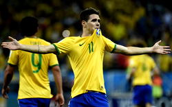Oscar rounds on critics after ‘dream’ start