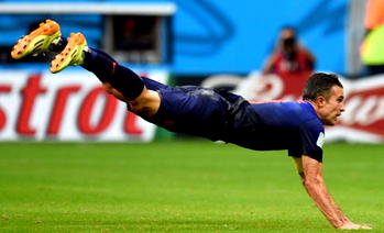 Netherlands massacre  Spain 5-1
