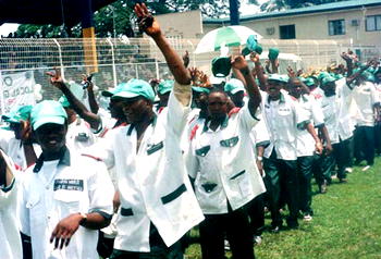Veritas Glanvills educates NURTW members on benefits of micro pension