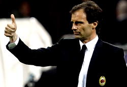 Juventus coach Allegri denies exit rumours