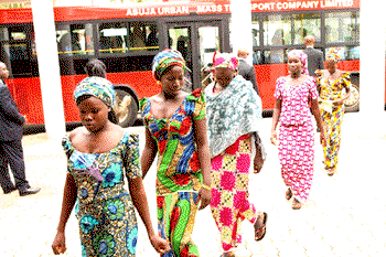 5 things every Nigerian girl traveling alone should do