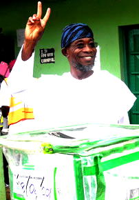 Osun Decides: Aregbesola leads