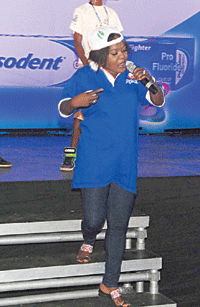 Helen Paul dares baby bump to bubble