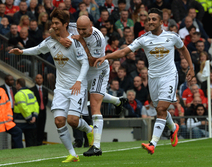 Sigurdsson strike stuns Liverpool boots Premier League Swansea’s hopes