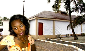Ebola latest: Another nurse dies, doctor in bad state