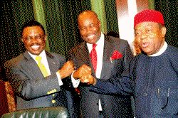 Ebola: Governors avoid handshakes, adopt knuckles greeting