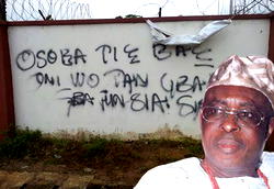 Ogun APC crisis: Unknown persons deface Osoba’s wall