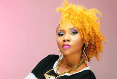 Some people go as far as wanting to kiss me —Mz Kiss