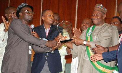 Nigerian students back Jonathan’s re-election bid