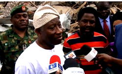 Jonathan, at Synagogue, vows to investigate cause  of collapsed building