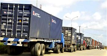 Truck drivers block Abuja-Lokoja Highway over police shooting