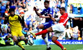 Chelsea, Arsenal earn narrow wins, Palace on the rise