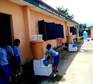 S’ Leone leader punishes uncle for breaking Ebola laws