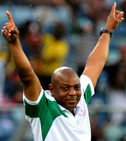 Keshi moves to E/Guinea!