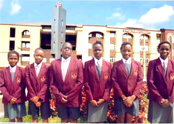 Mind Builders School awards scholarship to 6 best students