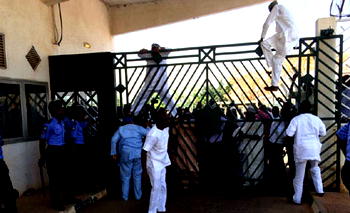 Police fire teargas at Tambuwal,  lawmakers ahead of key vote