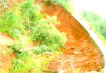 Obe-Agenebode road to Auchi,  disaster waiting to happen—State government shifts blames