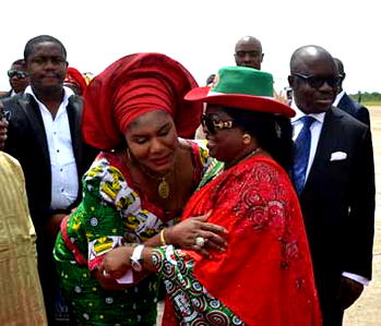 Dame Jonathan in Onitsha, say  APC do not build, but destroy