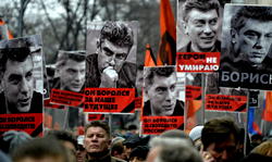 Several thousand join march in memory of Russian opposition leader